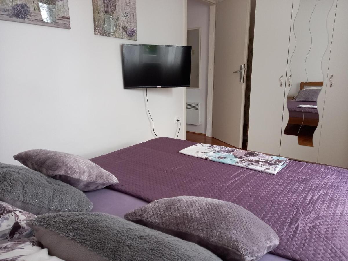 Apartments Anita Crikvenica Bagian luar foto