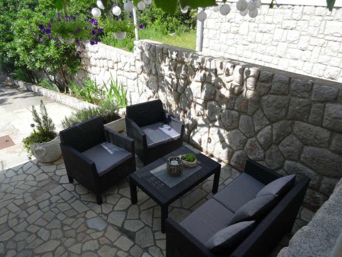 Apartments Anita Crikvenica Bagian luar foto